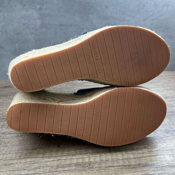 Kenneth Cole~Women’s~Olivia Sandals Wedge Blue Suede~Size 8.5 - Picture 9 of 10